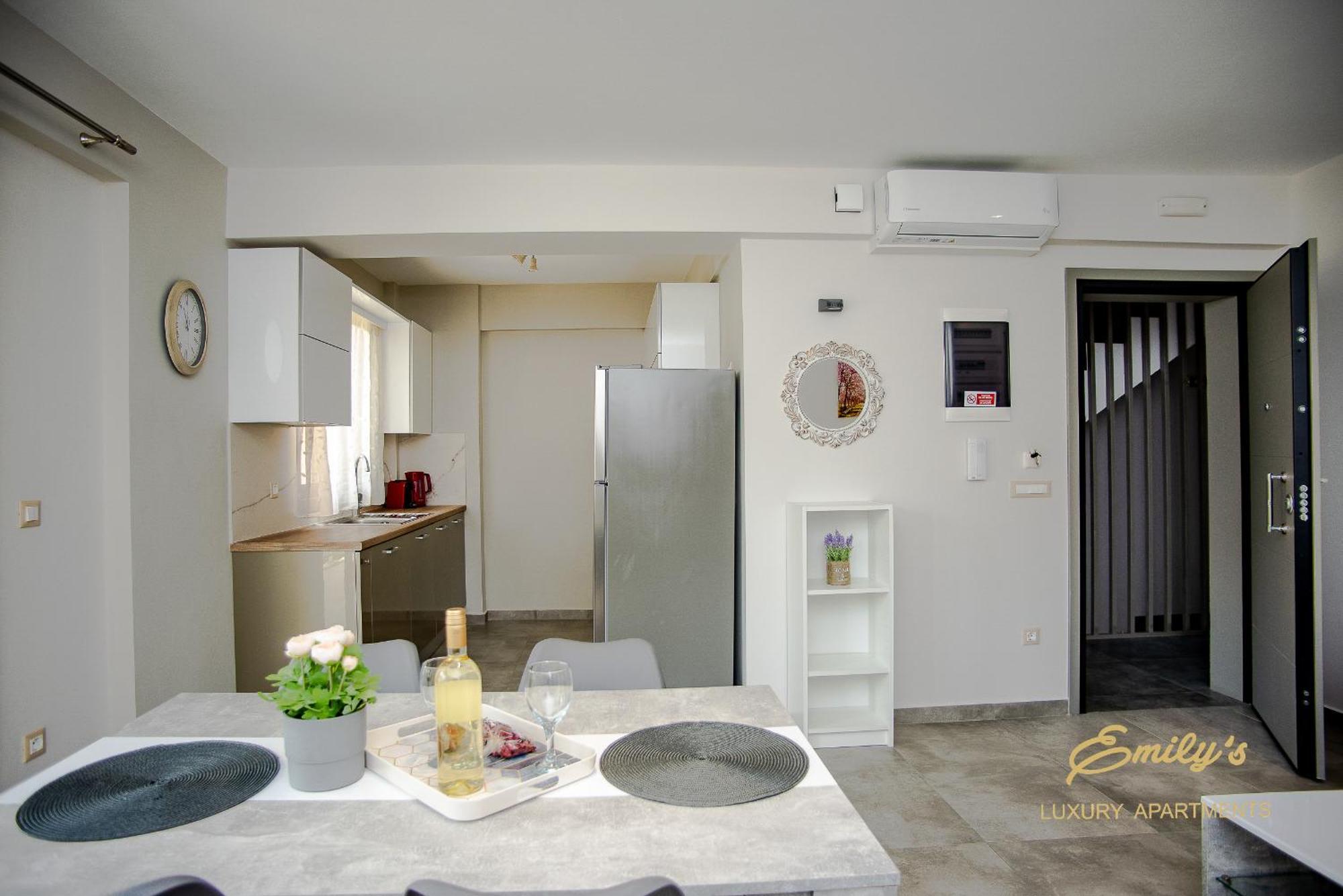 Emily'S Luxury Apartments Argostoli  Luaran gambar
