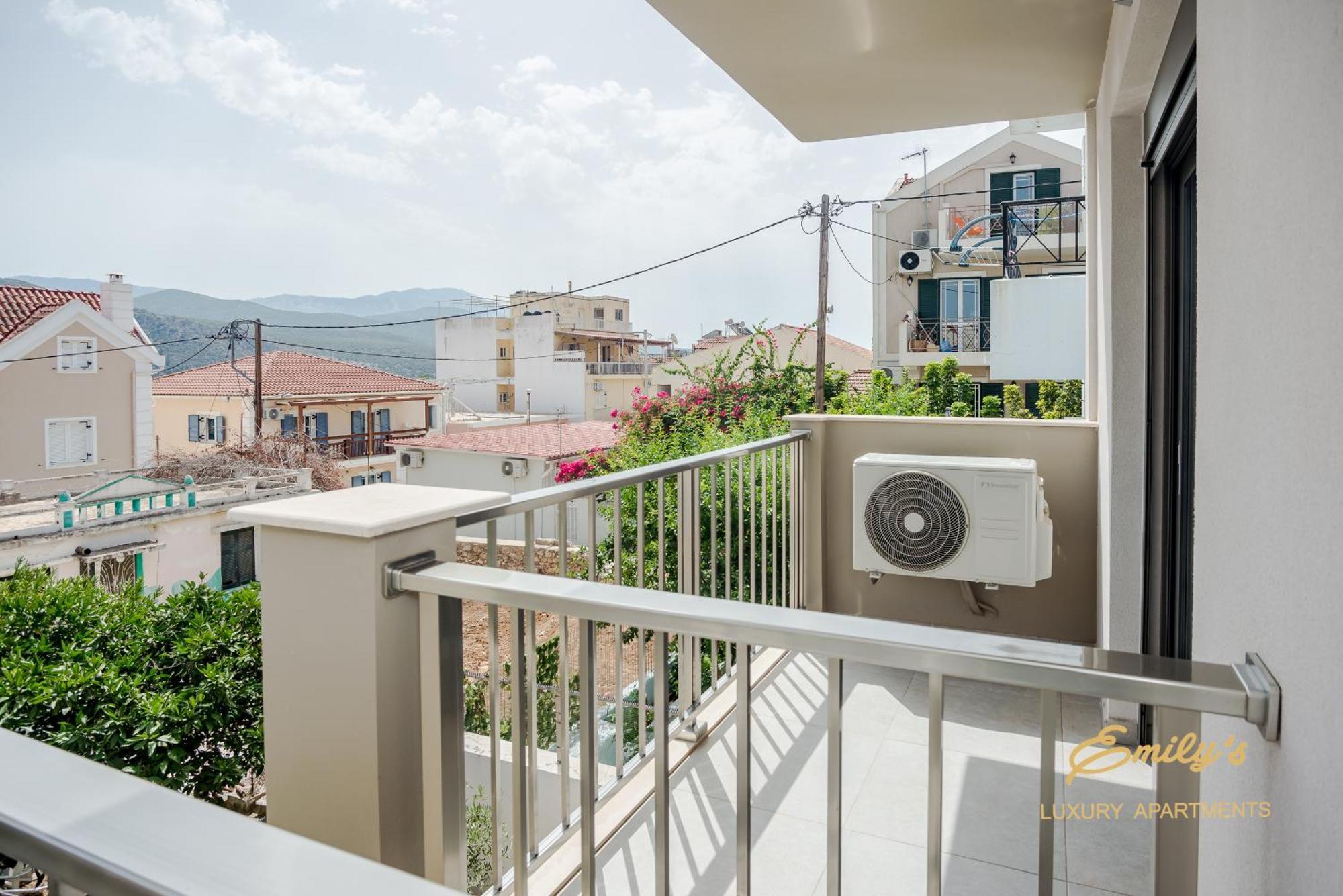 Emily'S Luxury Apartments Argostoli  Luaran gambar